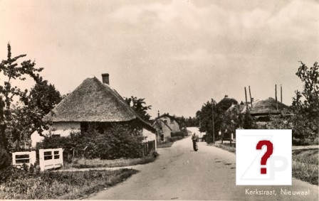 misschien tussen 1945 en 1950, want de kerk is niet waarneembaar