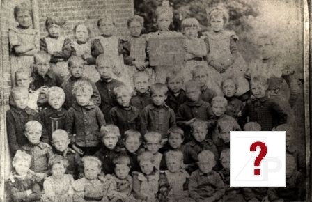 bovenste rij van links naar rechts12 Kee de Ridder34 Grietje Timmer (getrouwd meet Leen van Maren)56Kee? Cor van Anrooij?782e rij van boven 4 jongens met juf12345 juffrouw3e rij van links naar rechts12 Arie Timmer ?34567891011124e rij van links naar rechts1- 10 ?10 Catrinus Timmer Davidznvoorste rij1-1011 verm een Westerhof (gehandicapt)