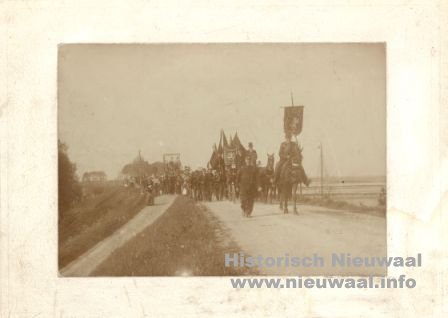 optocht ter gelegenheid van de kroning van Koningin Wilhelmina